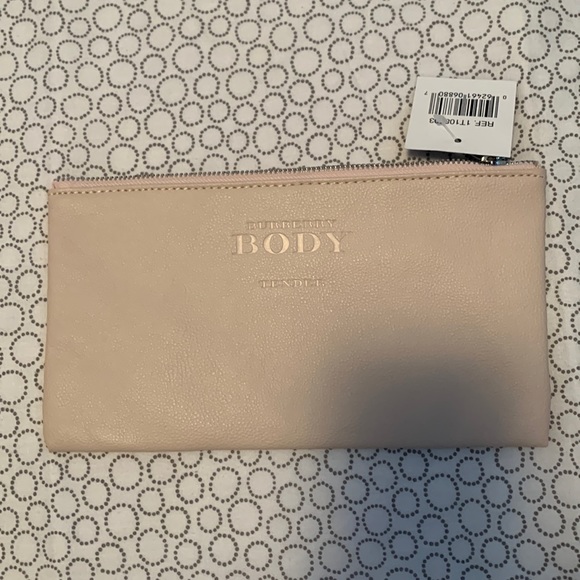 BURBERRY COSMETIC BAG NWT - Picture 2 of 4